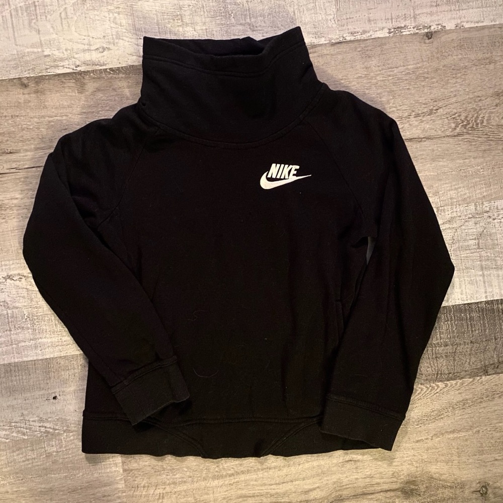 Black Nike pullover sweatshirt-xs
